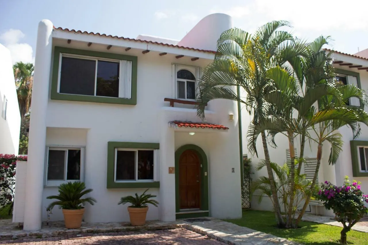 Villa Playa Vintage Playa del Carmen Bed & Breakfast